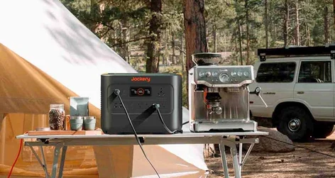 Jackery_Explorer_3000_v2_At_A_Campsite_480x480